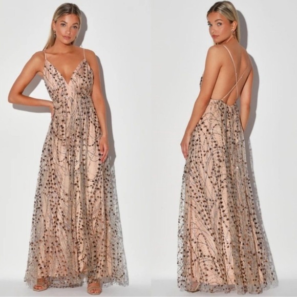 Lulu's Gold Backless Sequin Gown with Plunge Neckline for Prom - Picture 1 of 7